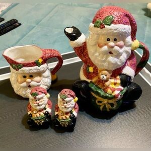 Wang’s International vintage (1990) ceramic Santa Claus Teapot Set